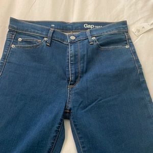 Gap 29 Indigo Skinny Jean with tags